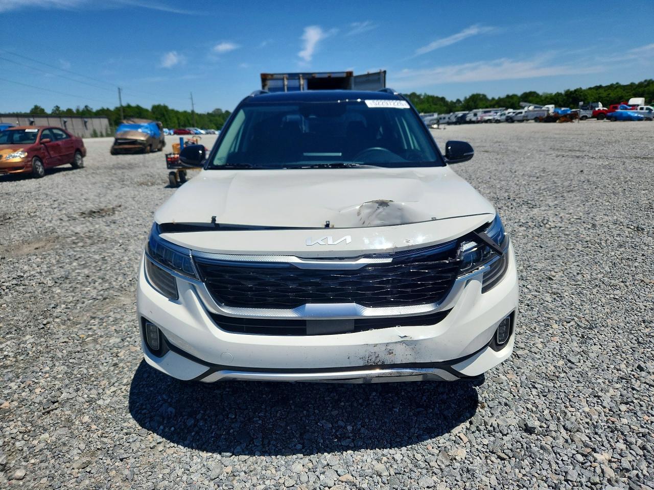 2023 KIA SELTOS SX photo 9
