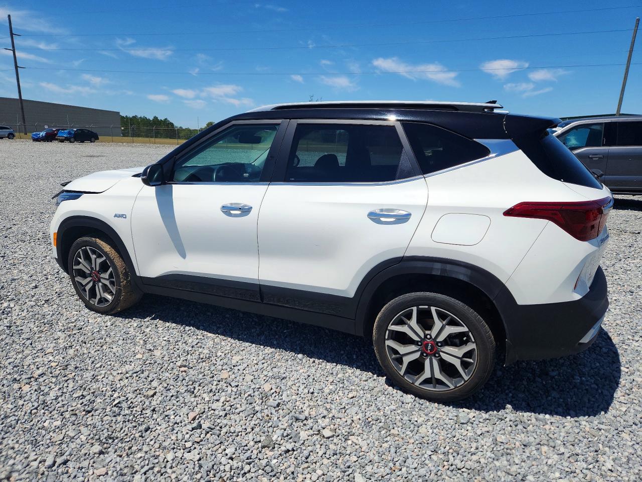 2023 KIA SELTOS SX photo 3