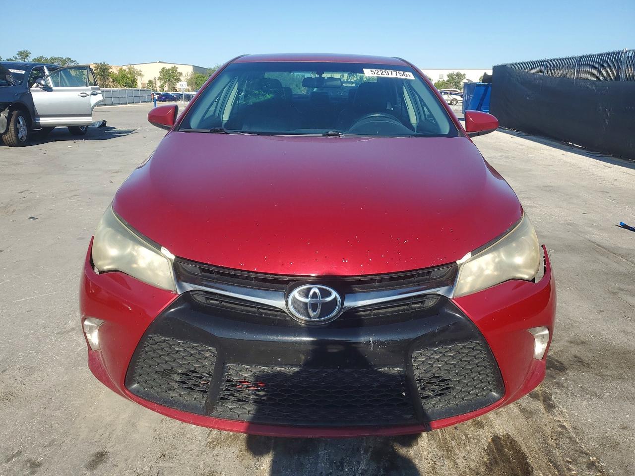 2016 TOYOTA CAMRY SE photo 9