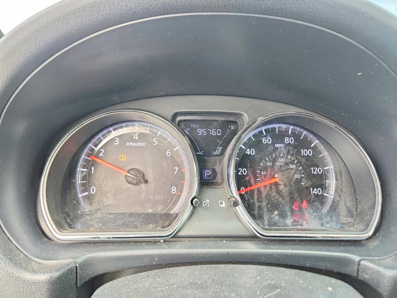 2018 NISSAN VERSA SV photo 9