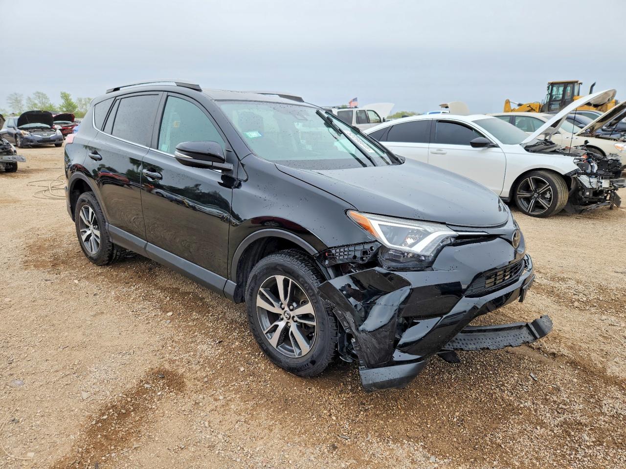 2018 TOYOTA RAV4 XLE photo 7
