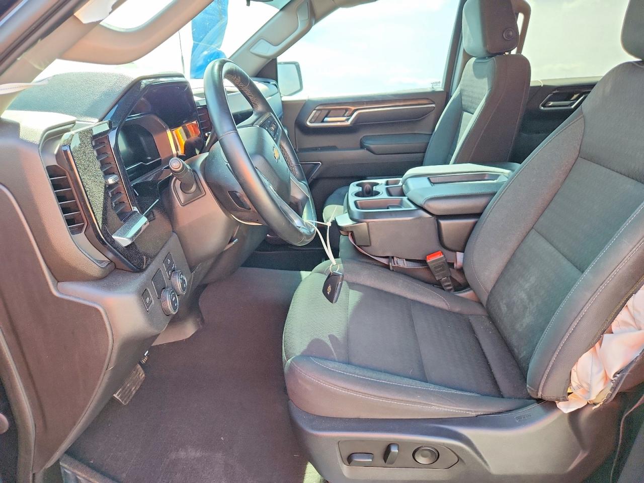 2023 CHEVROLET SILVERADO C1500 LT photo 13