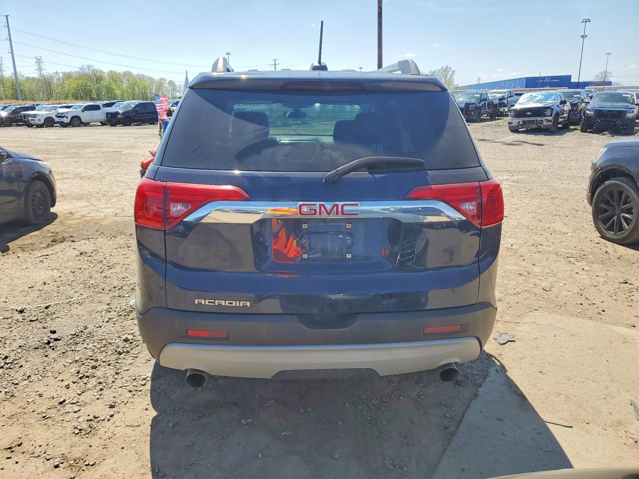 2017 GMC ACADIA SLE photo 11