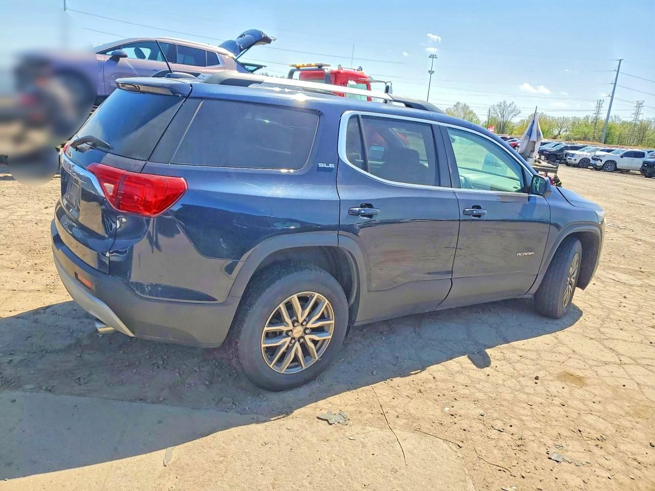 2017 GMC ACADIA SLE photo 5