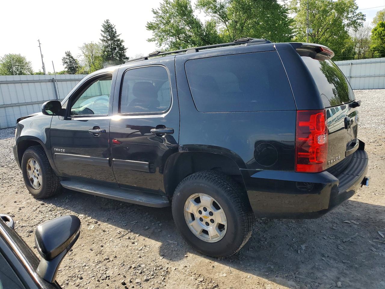 2011 CHEVROLET TAHOE K1500 LS photo 3
