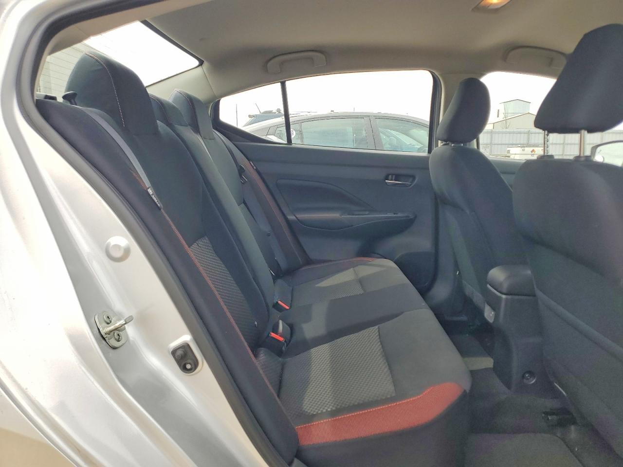 2024 NISSAN VERSA SR photo 28