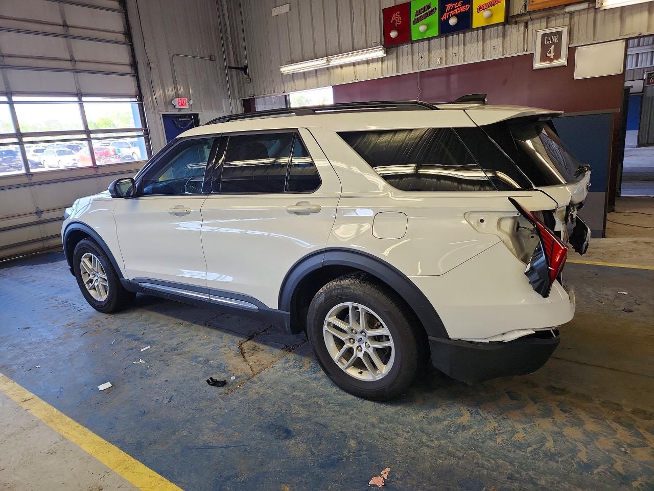 2025 FORD EXPLORER ACTIVE photo 2