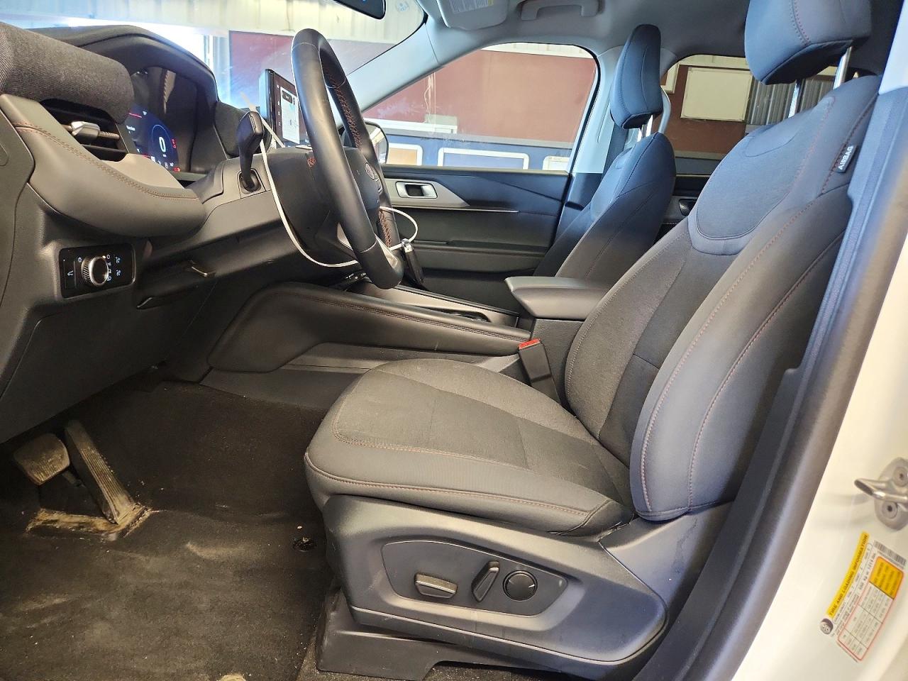 2025 FORD EXPLORER ACTIVE photo 7
