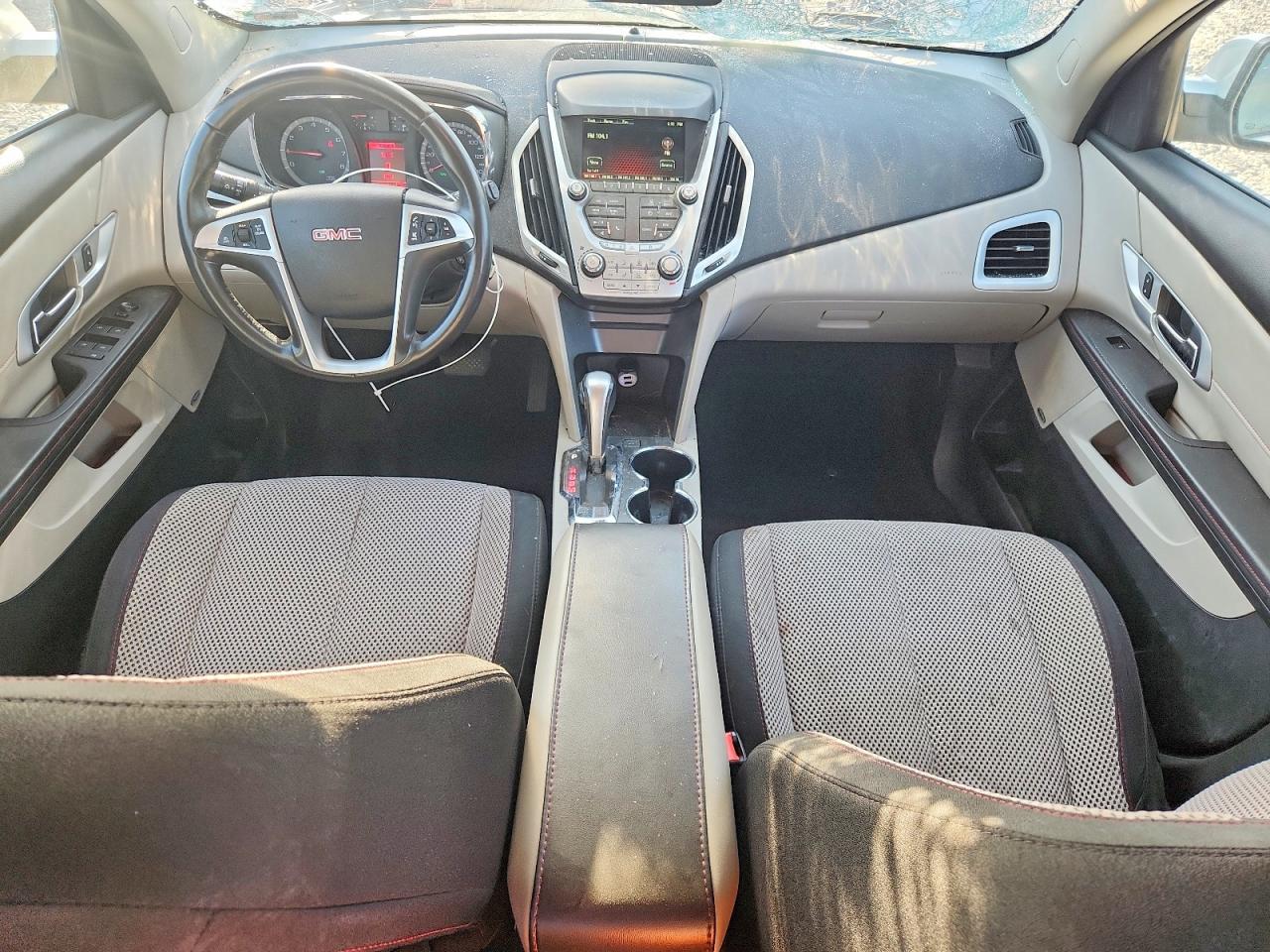 2015 GMC TERRAIN SLE photo 8