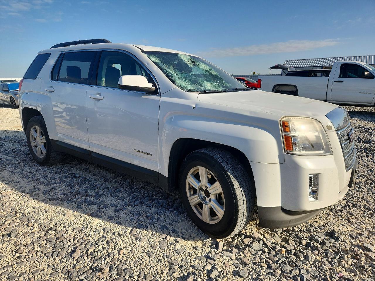 2015 GMC TERRAIN SLE photo 4