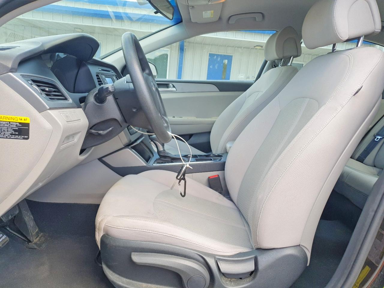2015 HYUNDAI SONATA SE photo 19