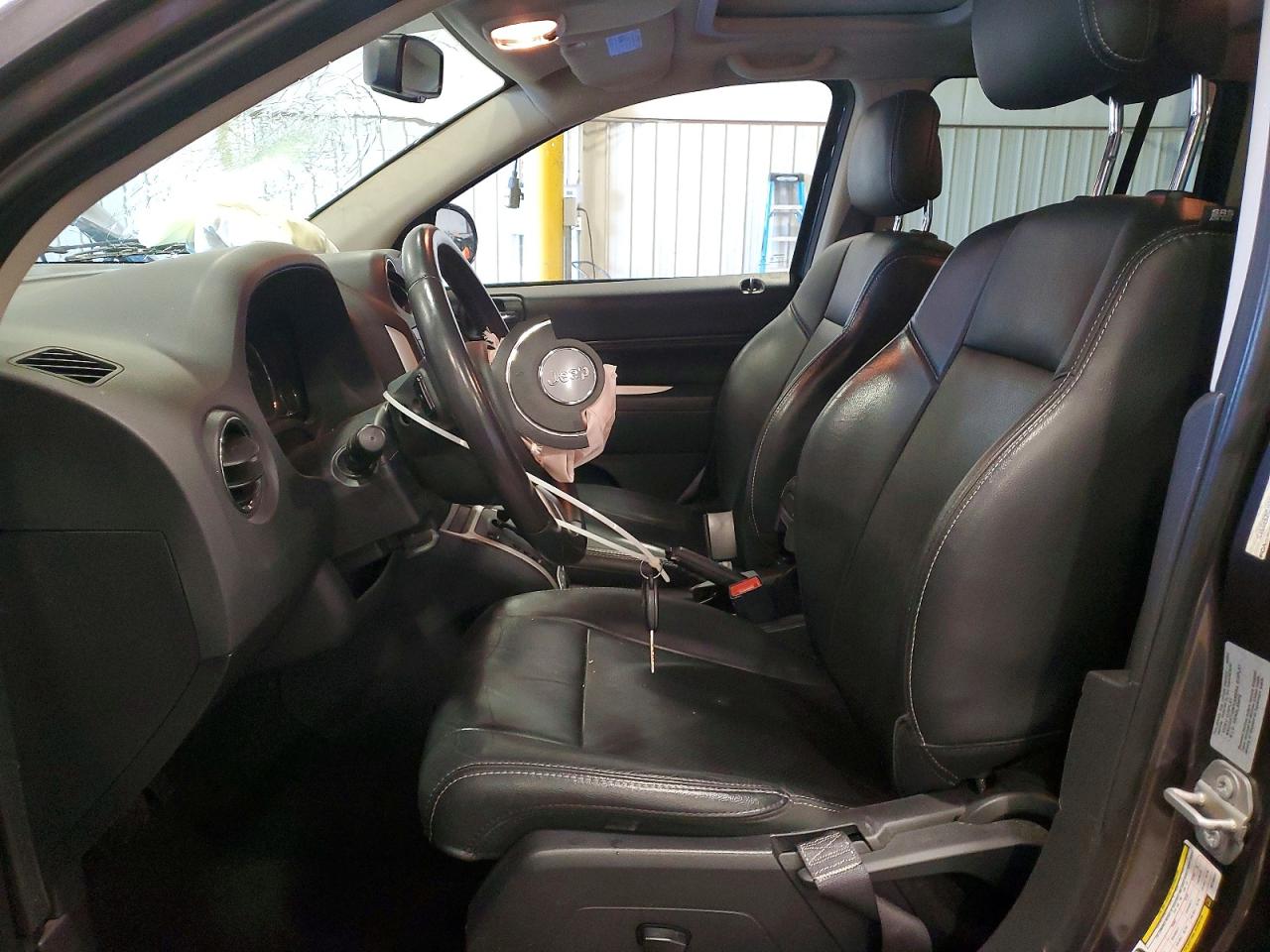 2017 JEEP COMPASS LATITUDE photo 19