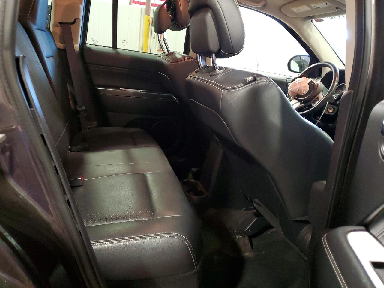 2017 JEEP COMPASS LATITUDE photo 31