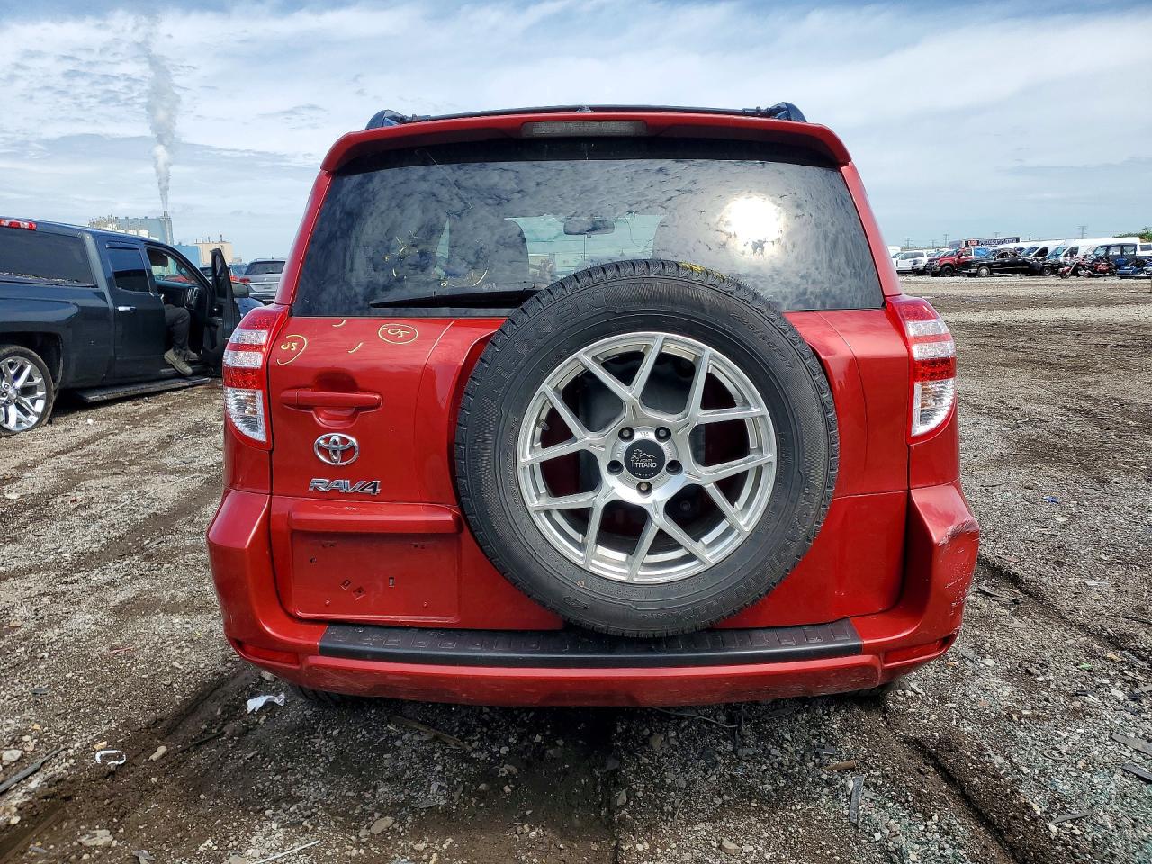 2012 TOYOTA RAV4 BASE photo 11