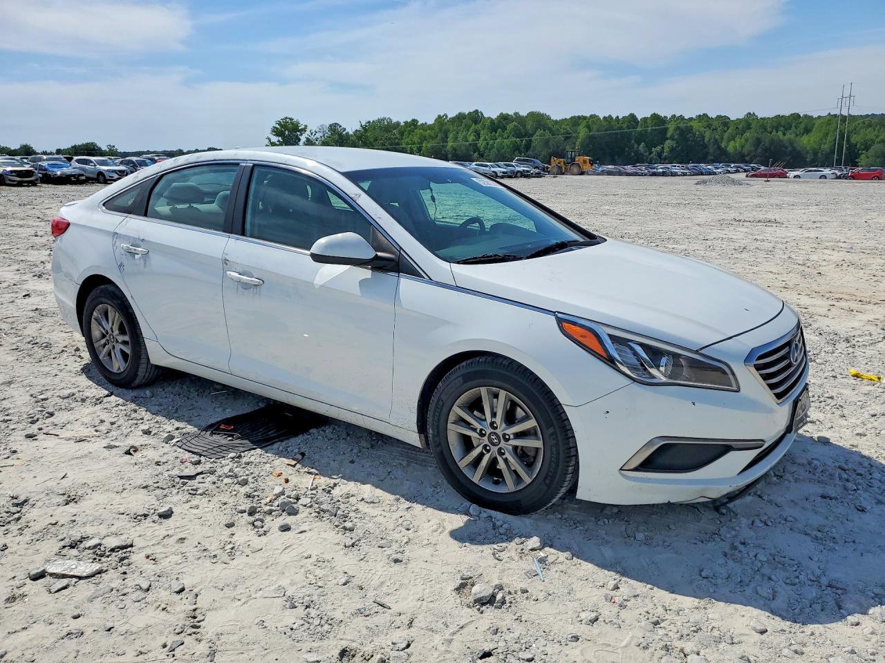2016 HYUNDAI SONATA SE photo 4