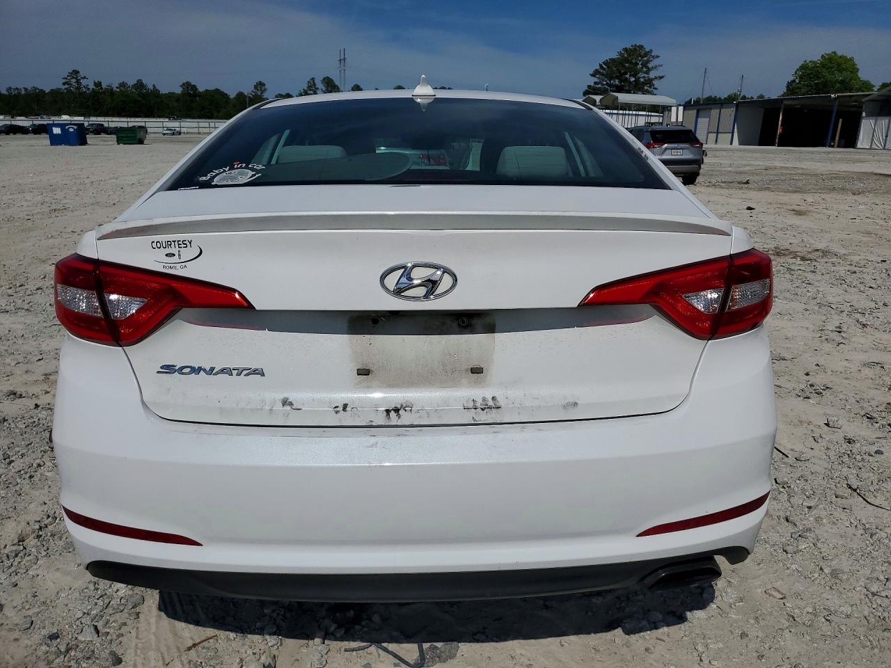 2016 HYUNDAI SONATA SE photo 6