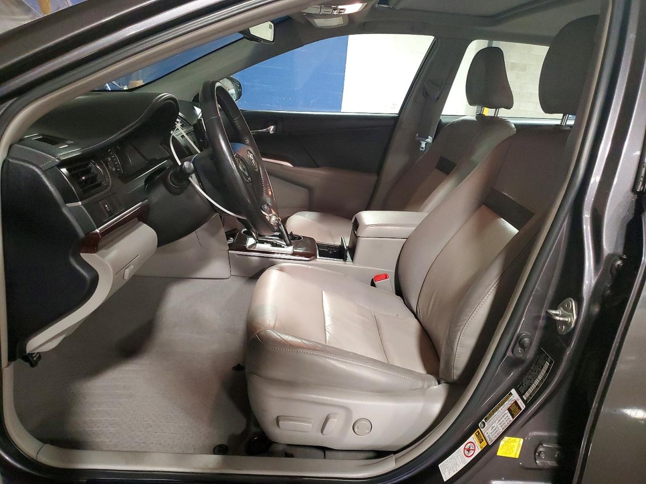 2014 TOYOTA CAMRY XLE V6 photo 13