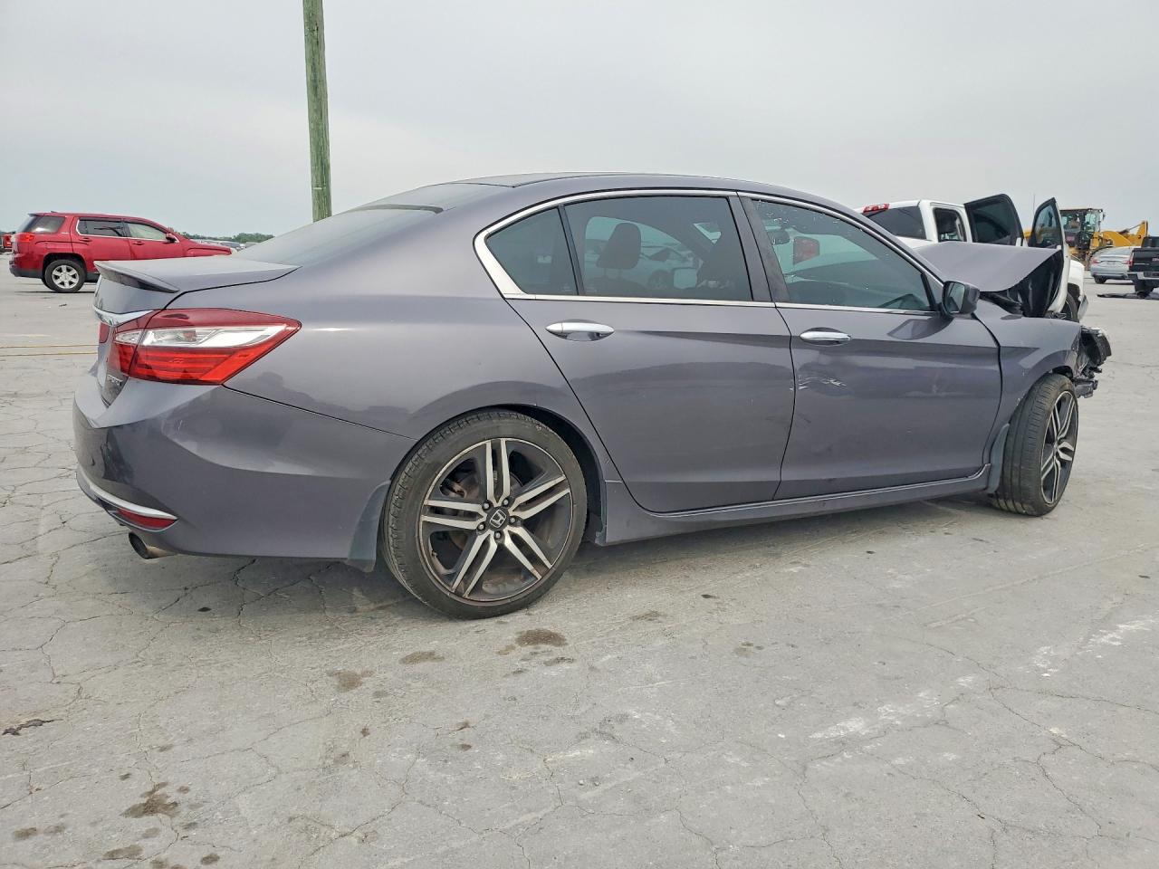 2016 HONDA ACCORD SPORT photo 5