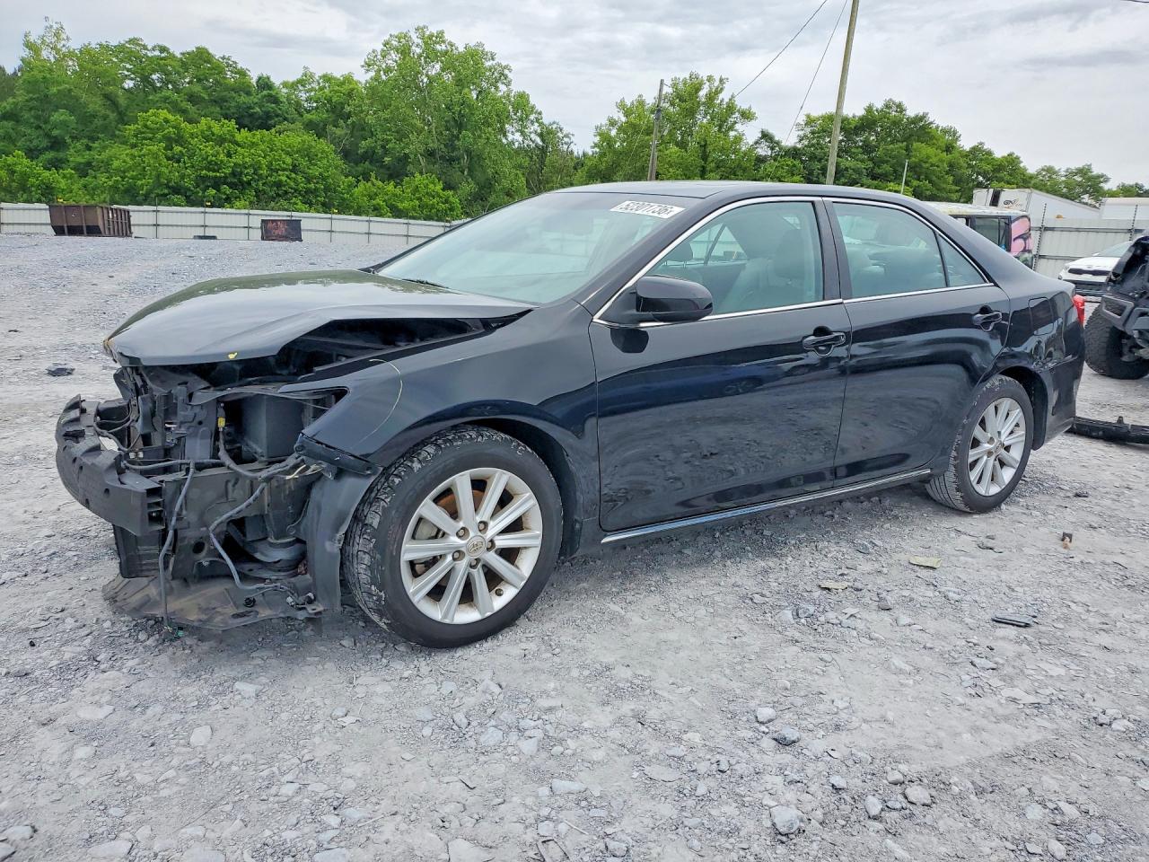 2014 TOYOTA CAMRY