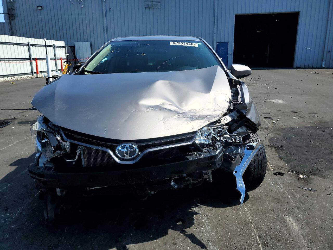 2016 TOYOTA COROLLA LE photo 9