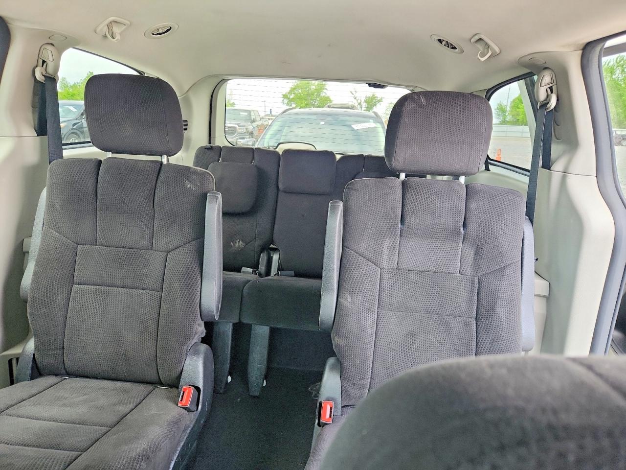 2013 DODGE GRAND CARAVAN SXT photo 28