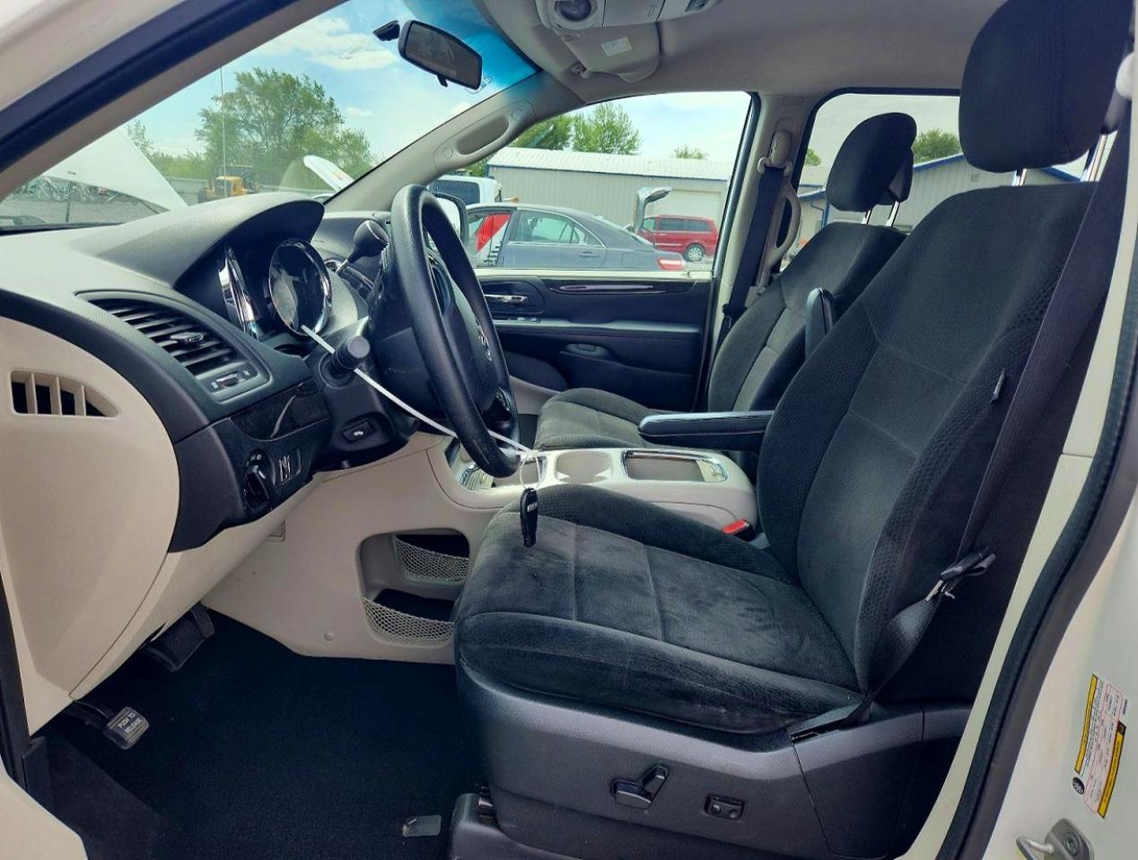 2013 DODGE GRAND CARAVAN SXT photo 19