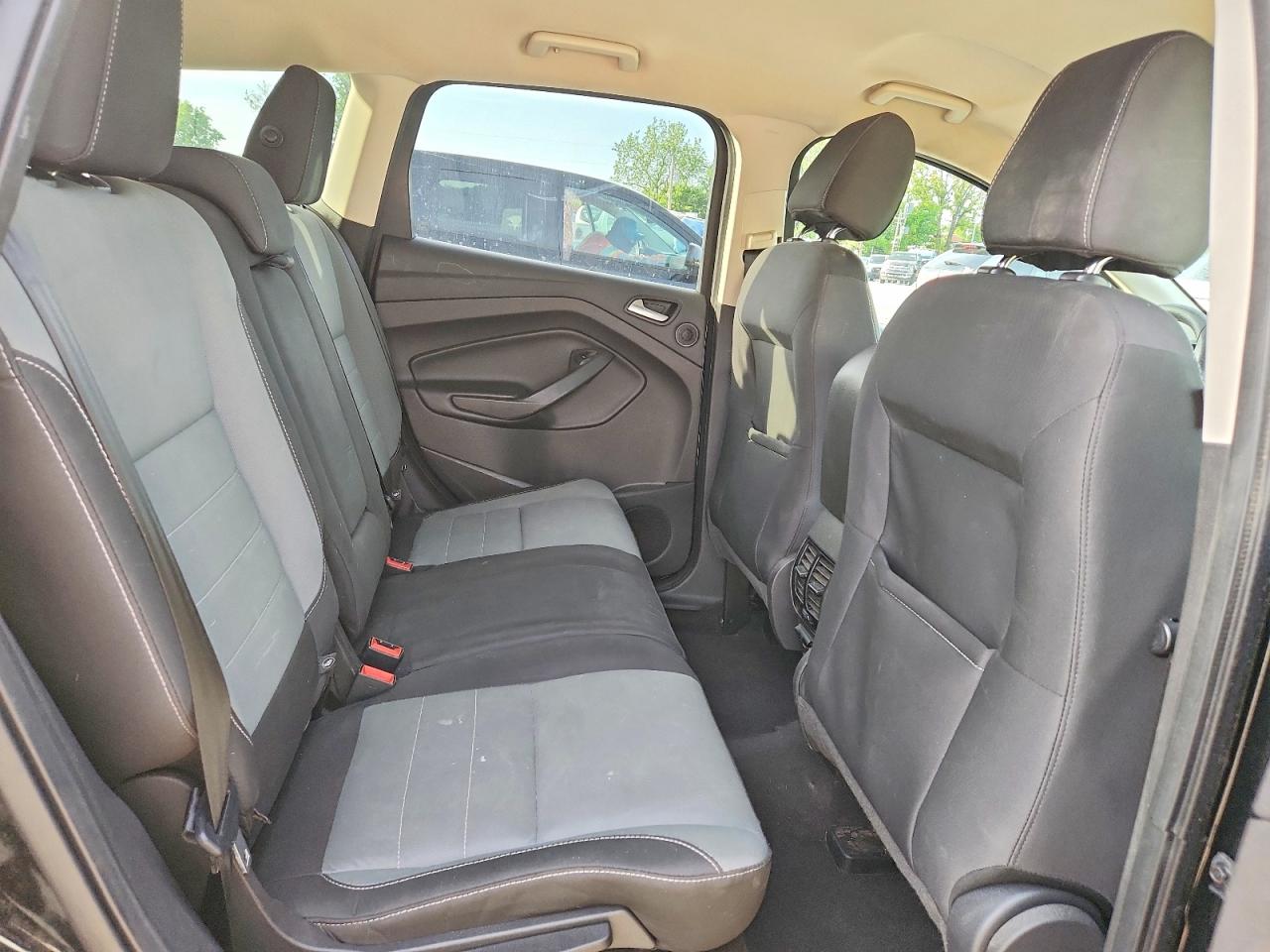 2016 FORD ESCAPE SE photo 21