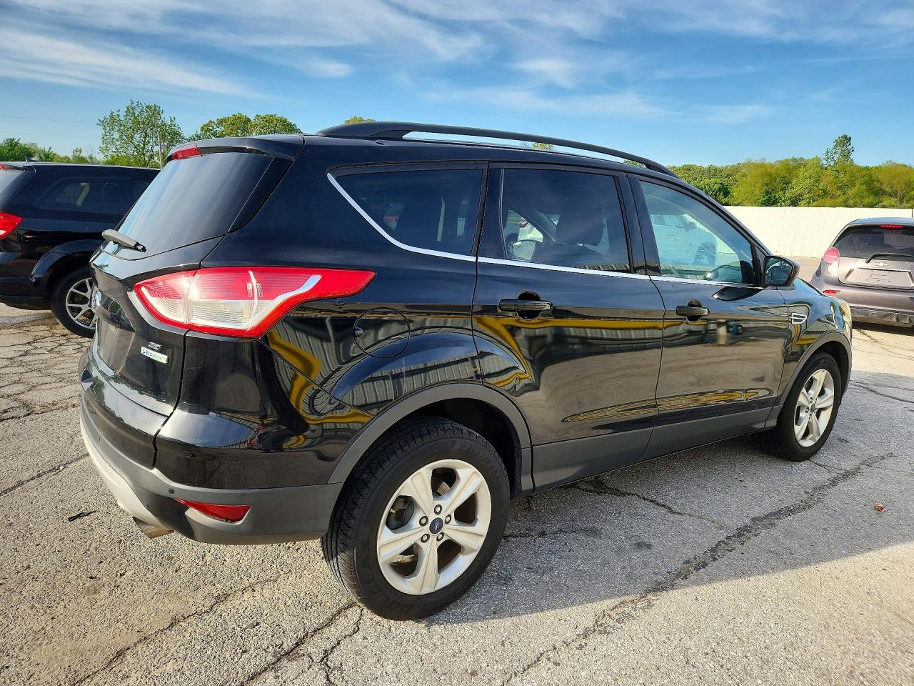 2016 FORD ESCAPE SE photo 5
