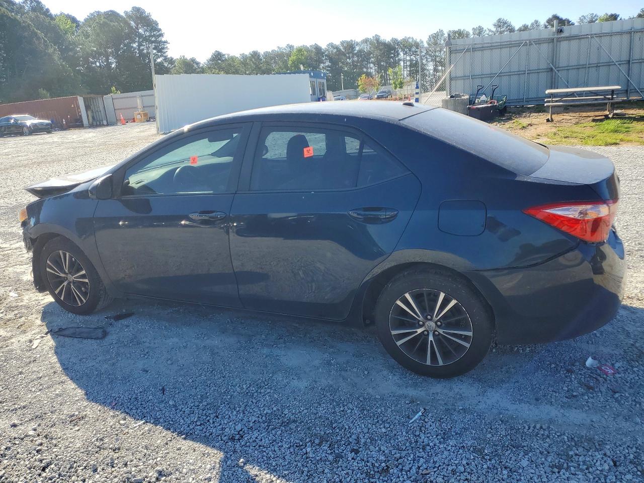 2019 TOYOTA COROLLA LE photo 3