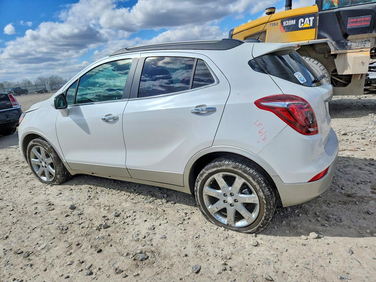 2020 BUICK ENCORE ESSENCE photo 4