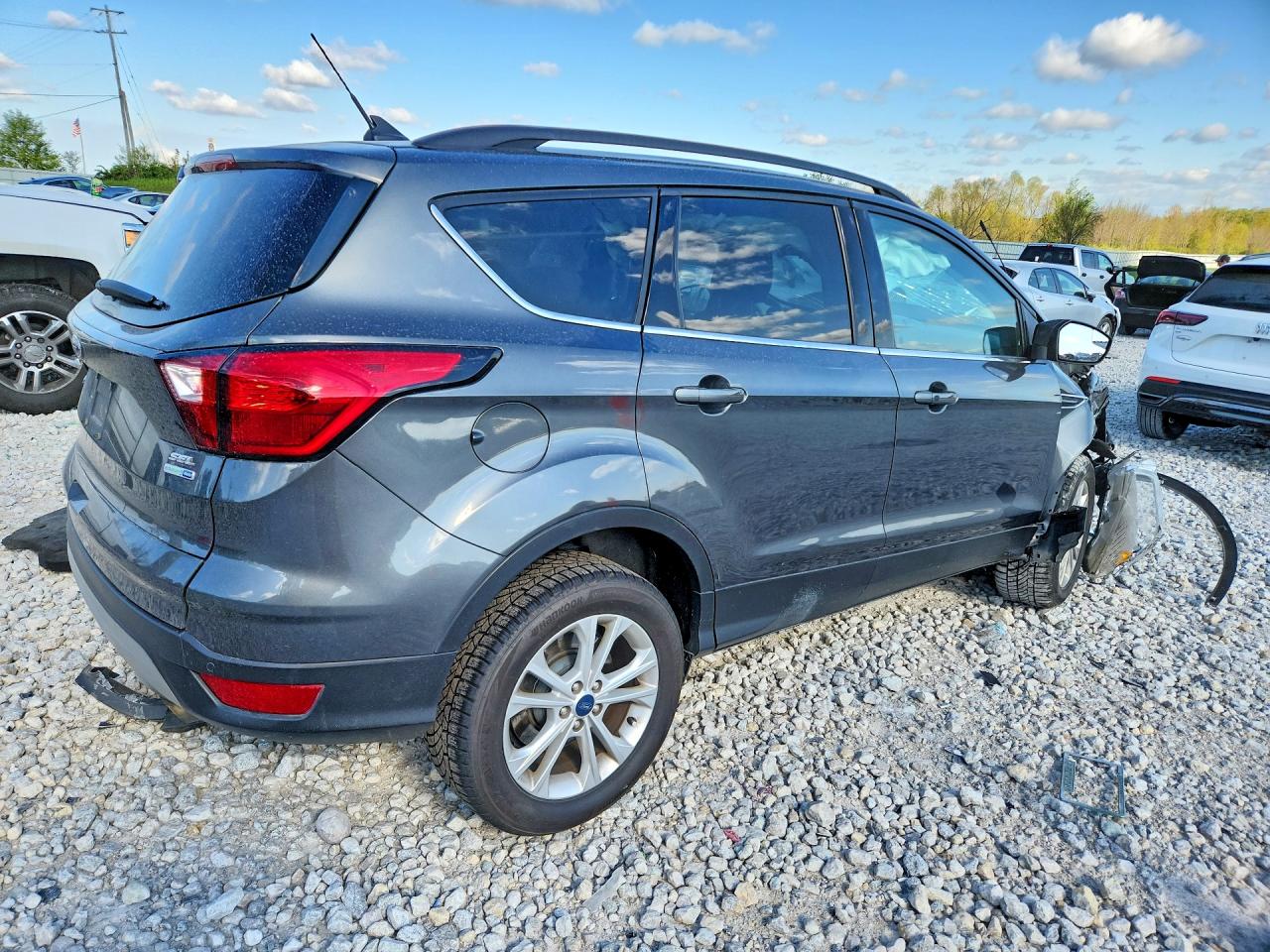 2019 FORD ESCAPE SEL photo 5