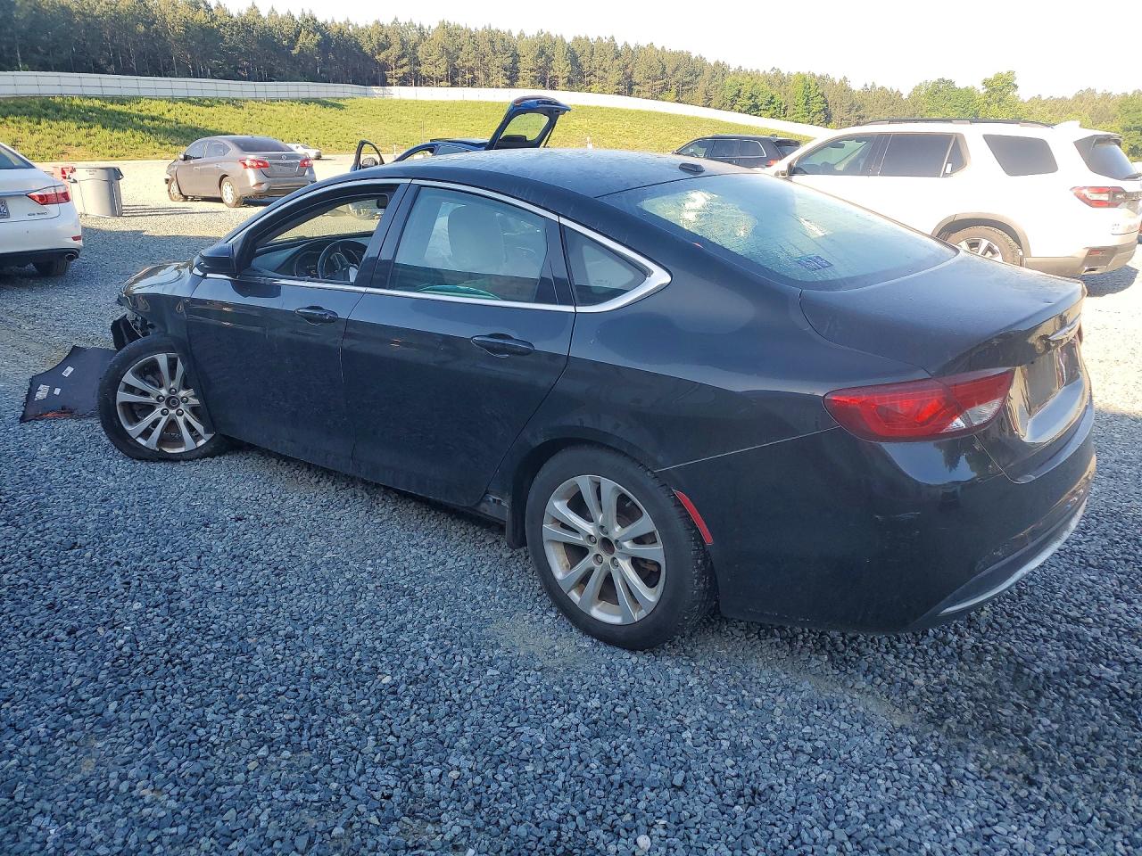 2015 CHRYSLER 200 LIMITED photo 3