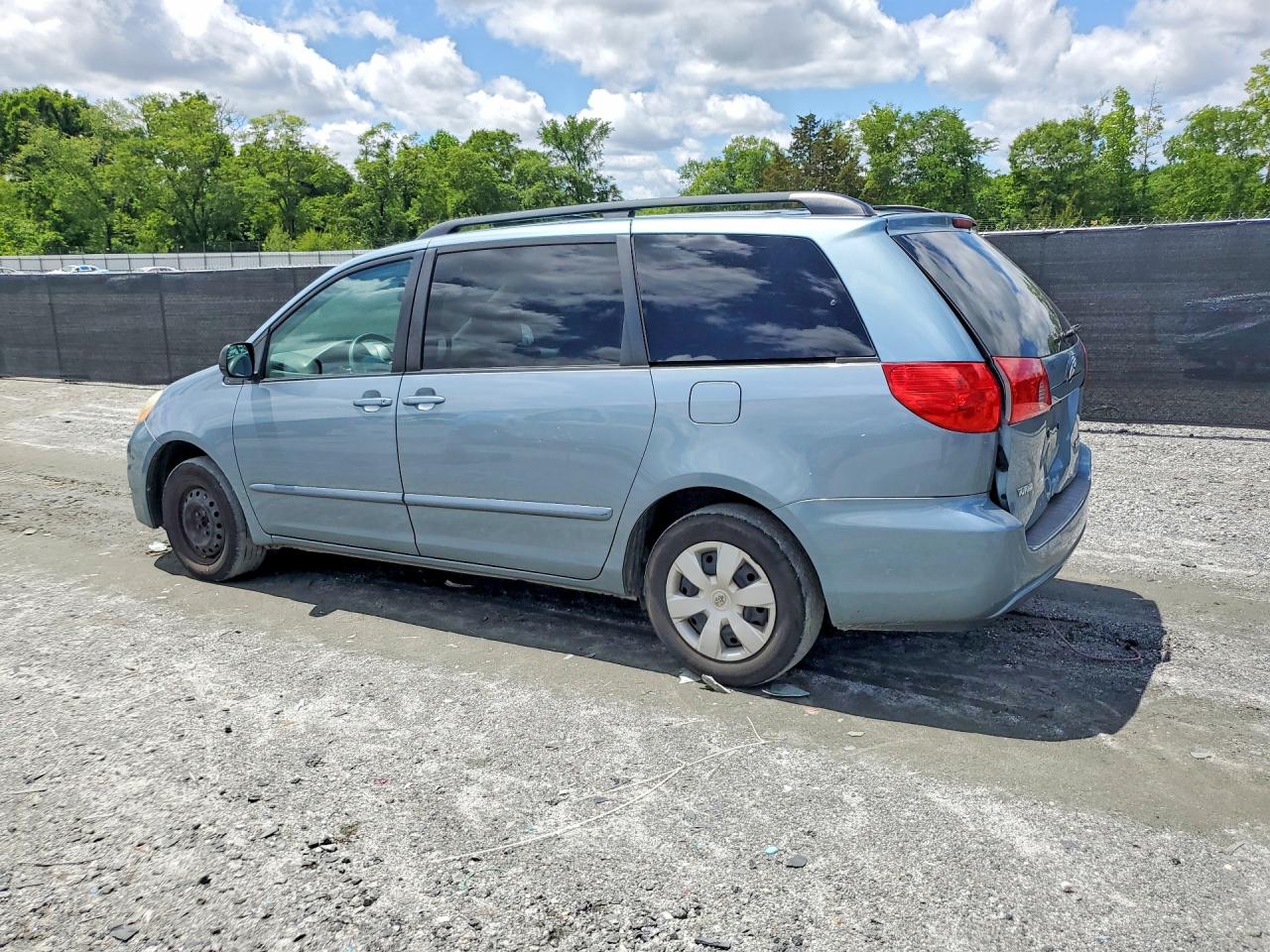 2006 TOYOTA SIENNA LE 7 PASSENGER photo 3