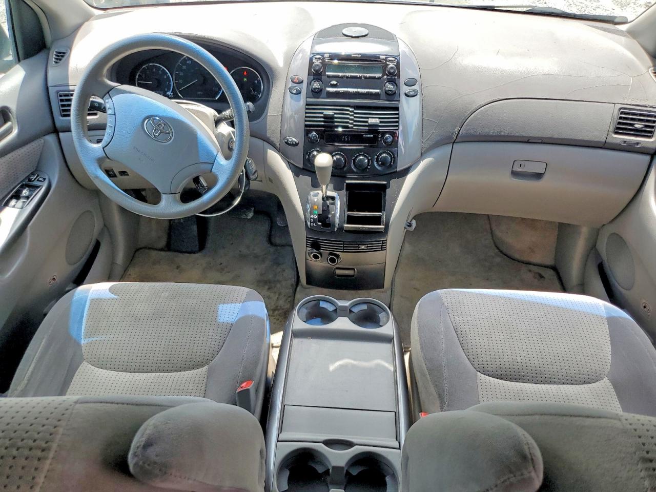 2006 TOYOTA SIENNA LE 7 PASSENGER photo 15