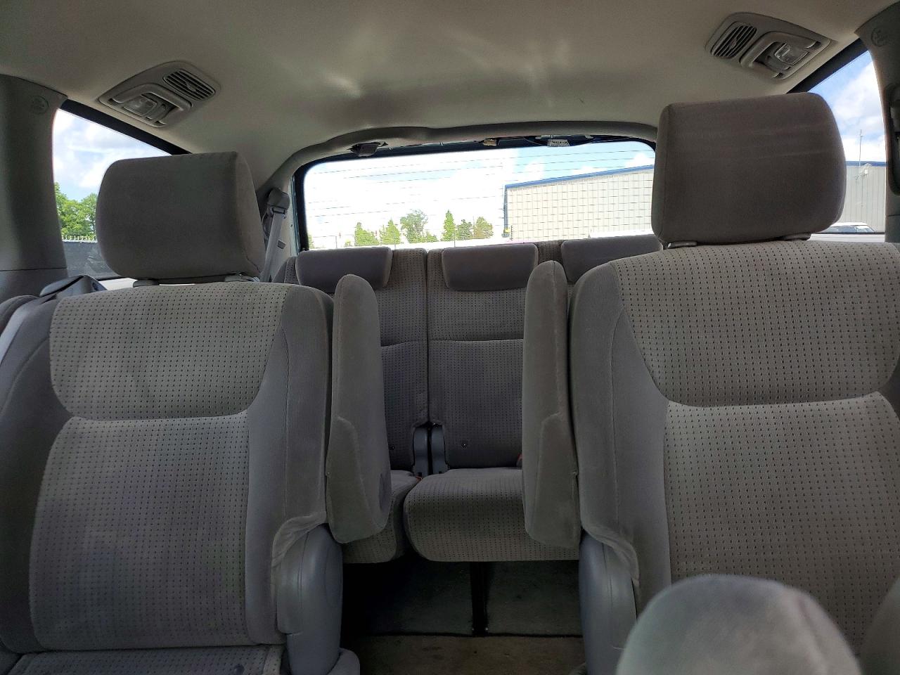 2006 TOYOTA SIENNA LE 7 PASSENGER photo 19