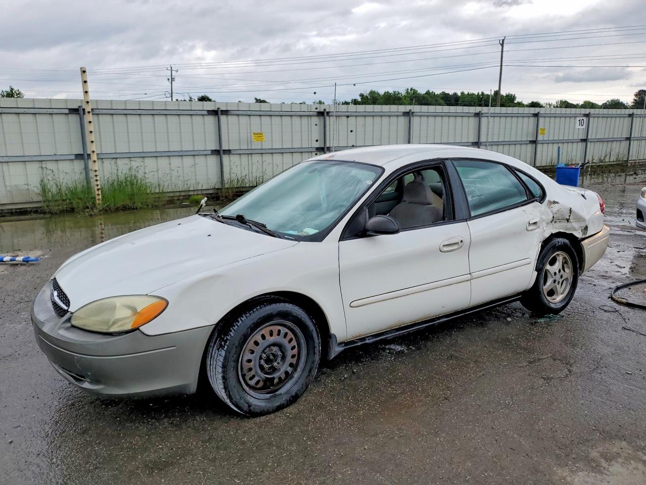 2004 FORD TAURUS