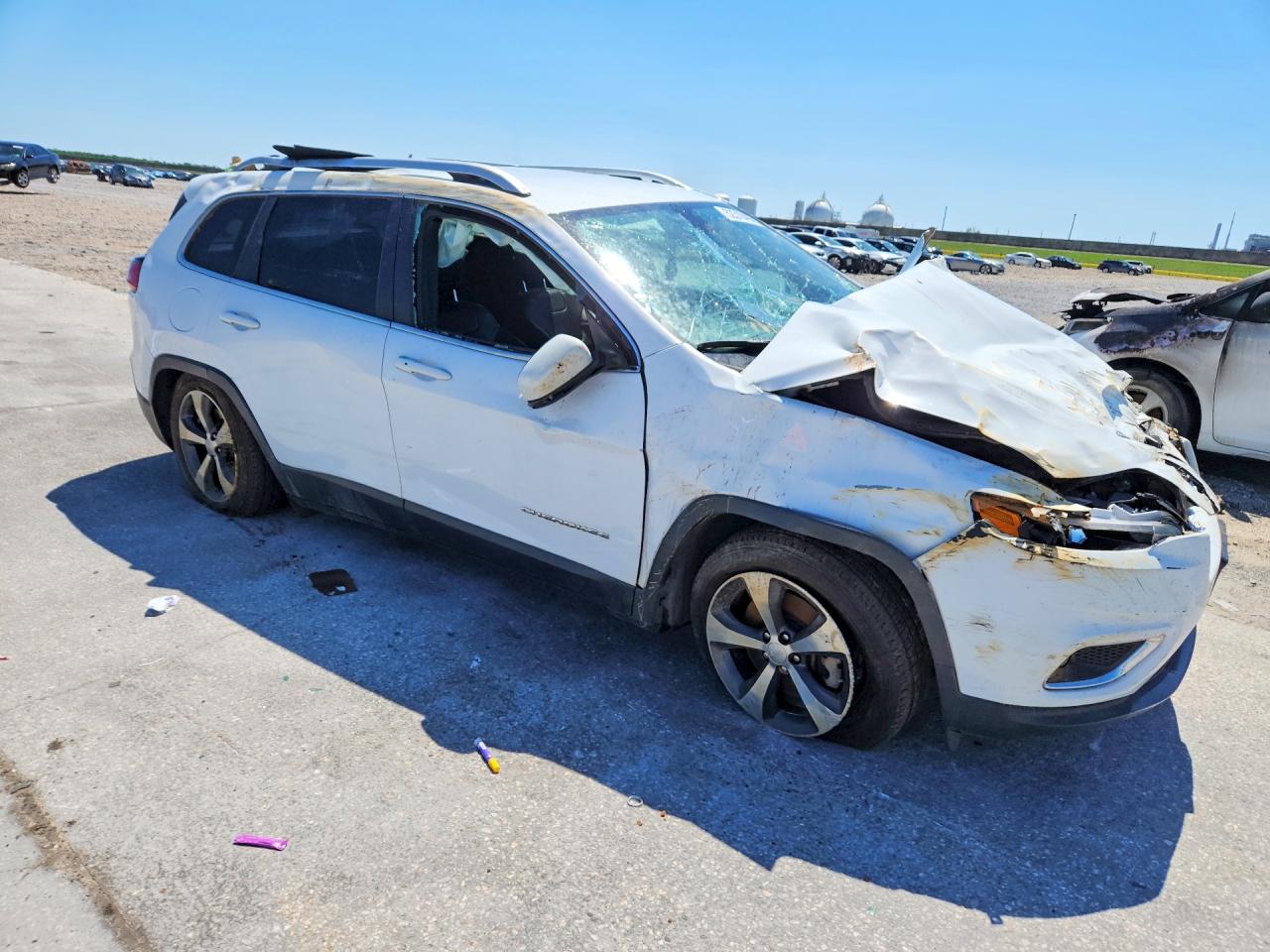 2019 JEEP CHEROKEE LIMITED photo 4