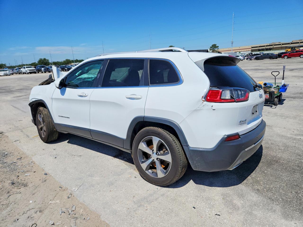 2019 JEEP CHEROKEE LIMITED photo 2