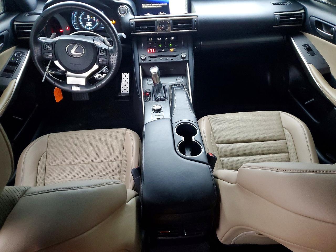 2020 LEXUS IS 300 F SPORT photo 15