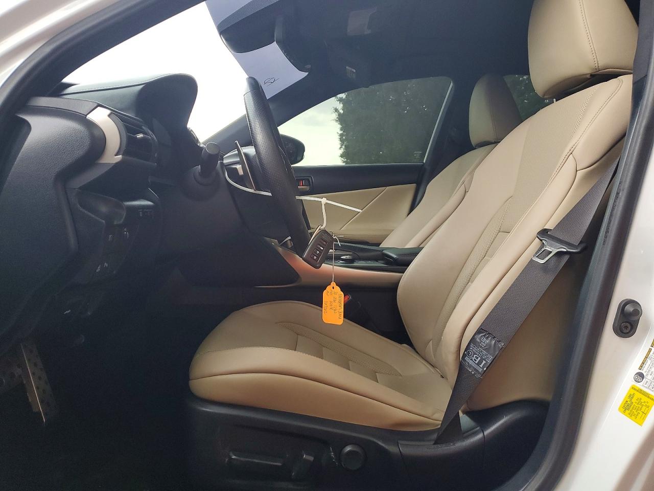 2020 LEXUS IS 300 F SPORT photo 13