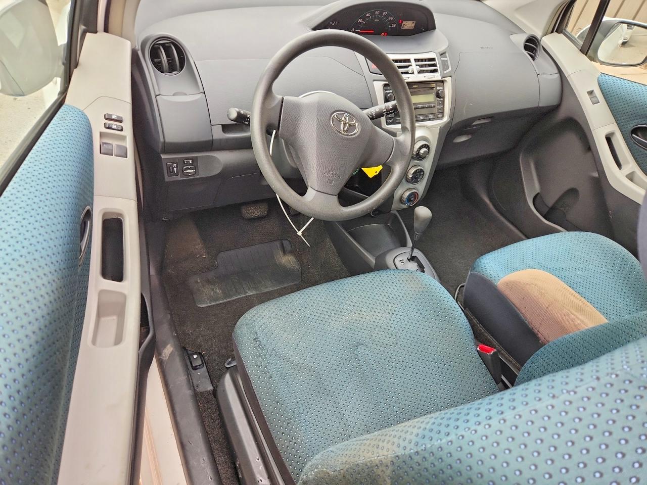 2008 TOYOTA YARIS BASE photo 8