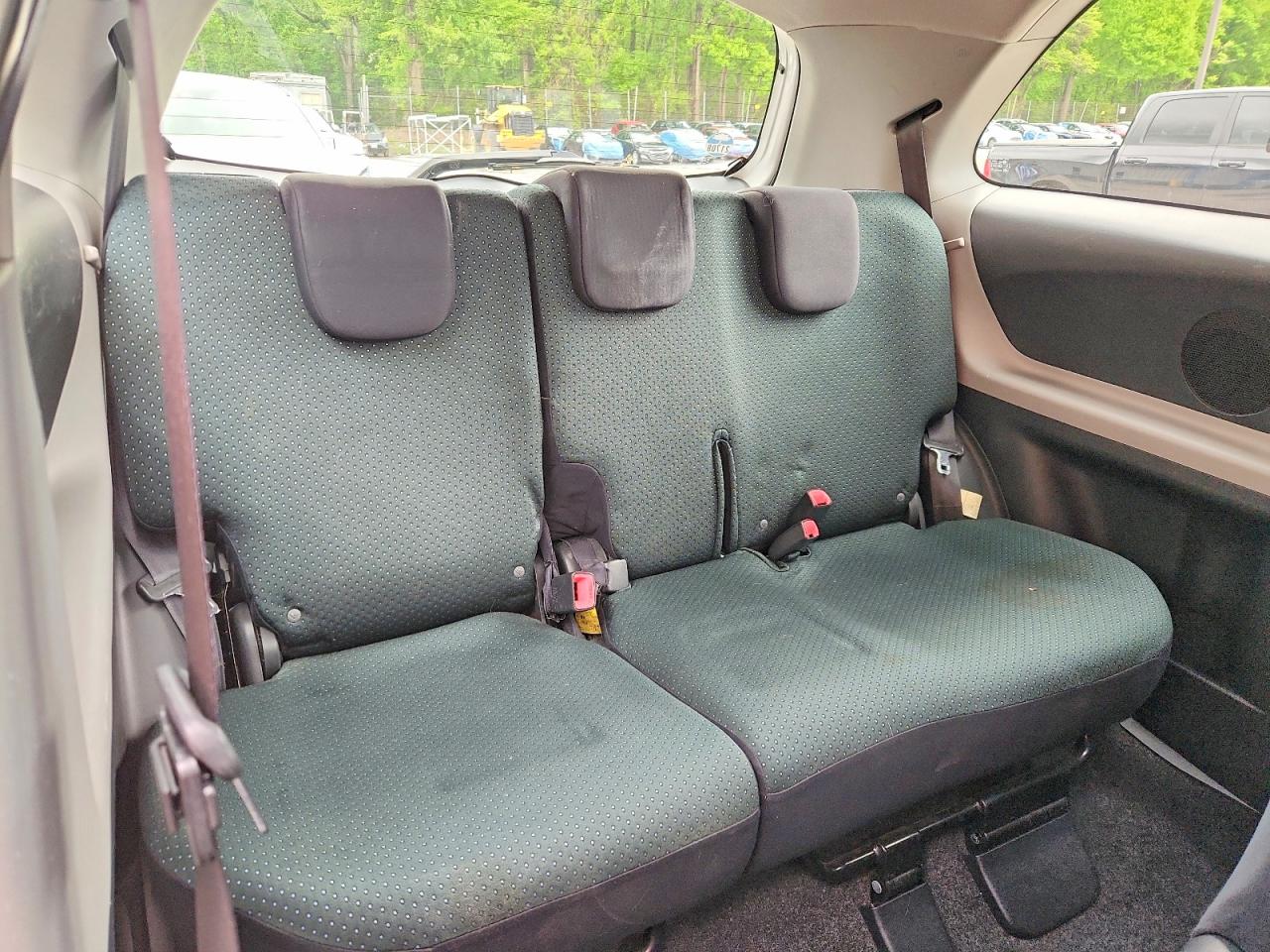 2008 TOYOTA YARIS BASE photo 10