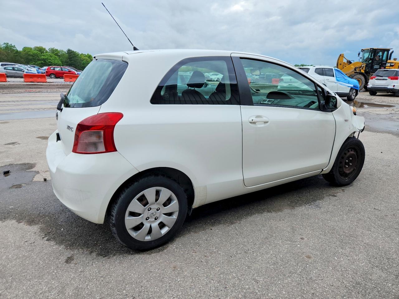 2008 TOYOTA YARIS BASE photo 3