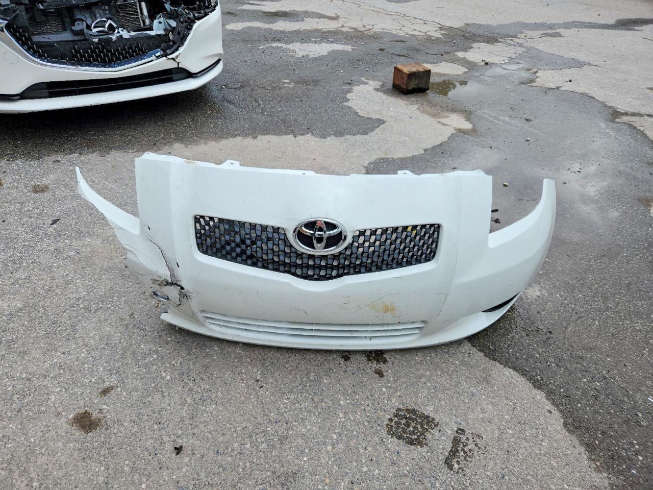 2008 TOYOTA YARIS BASE photo 12