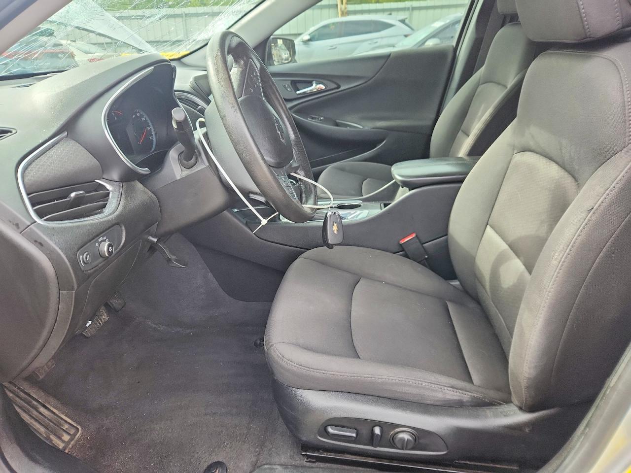 2020 CHEVROLET MALIBU LT photo 7
