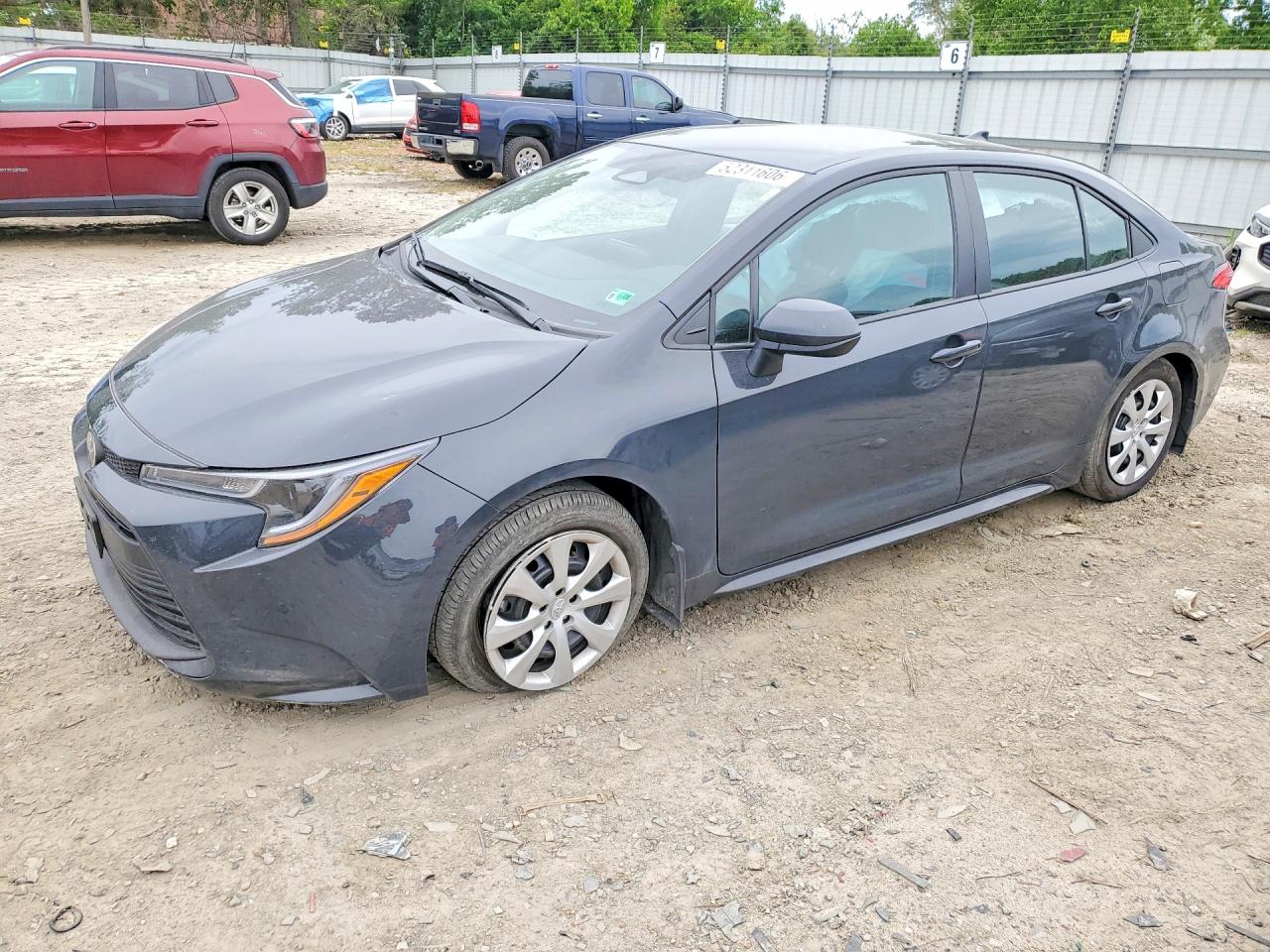 2025 TOYOTA COROLLA