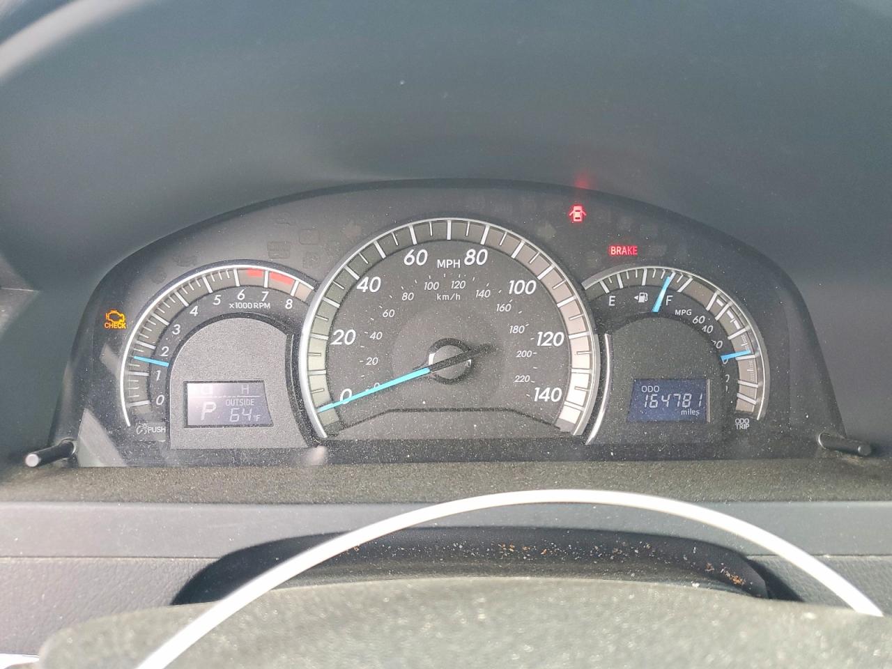 2012 TOYOTA CAMRY SE photo 25