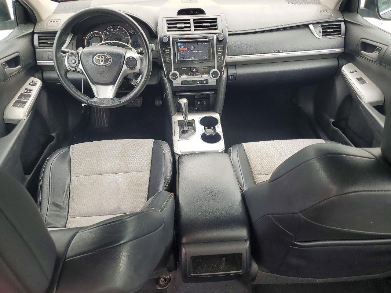 2012 TOYOTA CAMRY SE photo 22