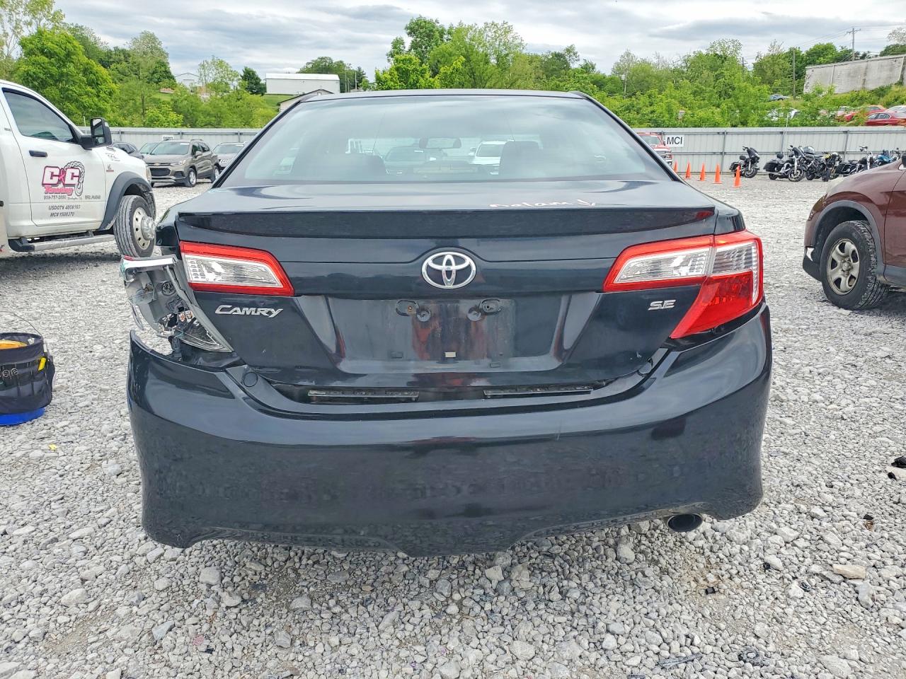 2012 TOYOTA CAMRY SE photo 16