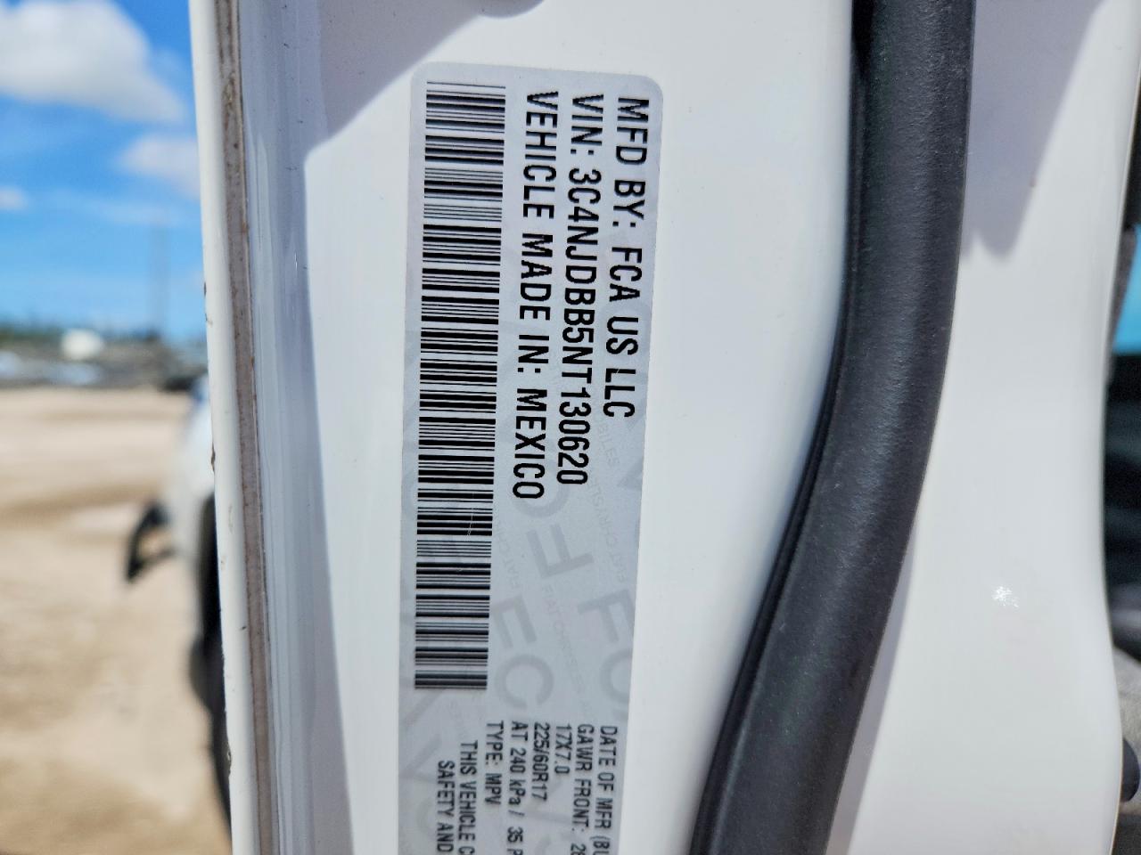 2022 JEEP COMPASS LATITUDE photo 12